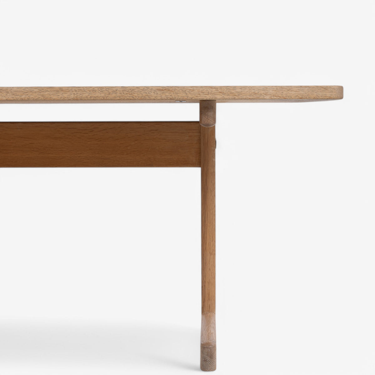 BM 5267 - Coffee table in oak