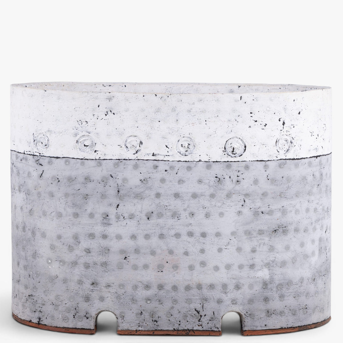 Colossal tub in earthenware