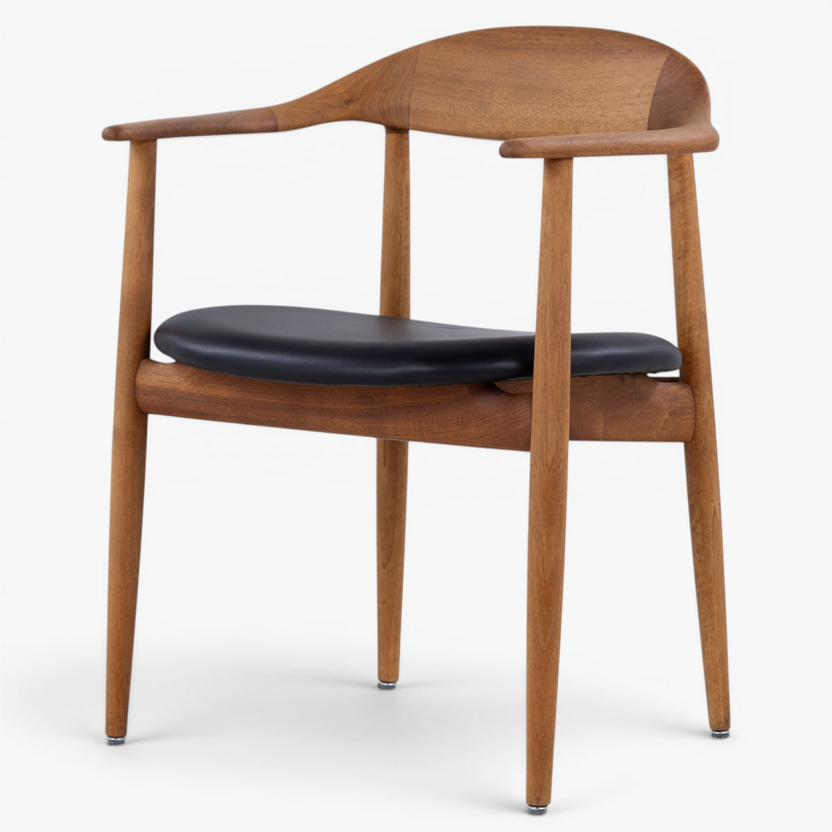 Armchair in walnut