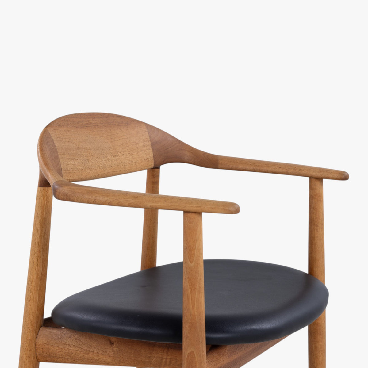 Armchair in walnut