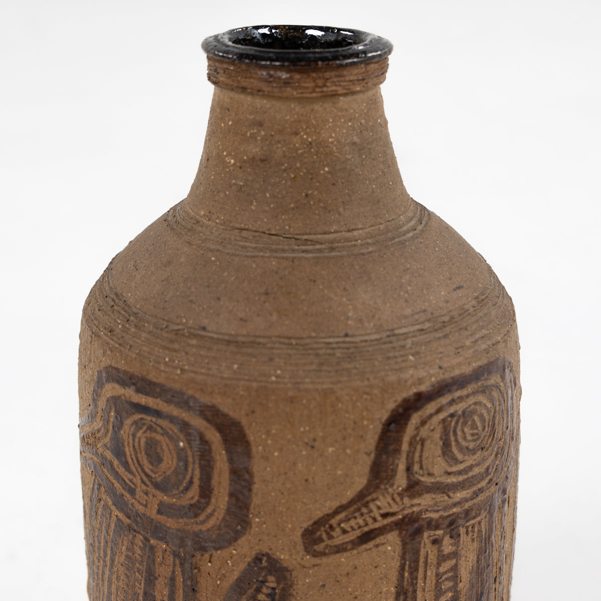 Vase in unglazed stoneware