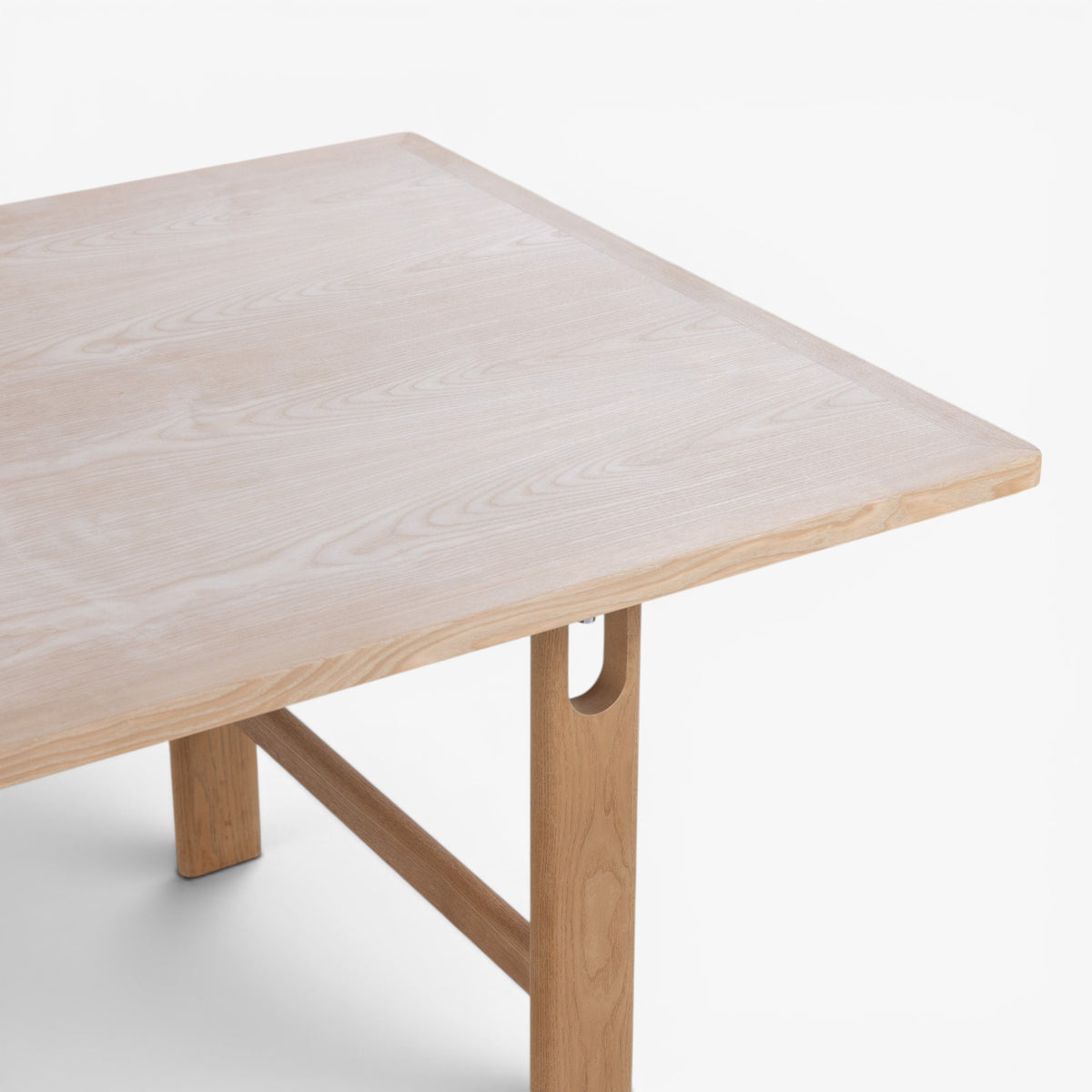 JH 584 - Work table in ash