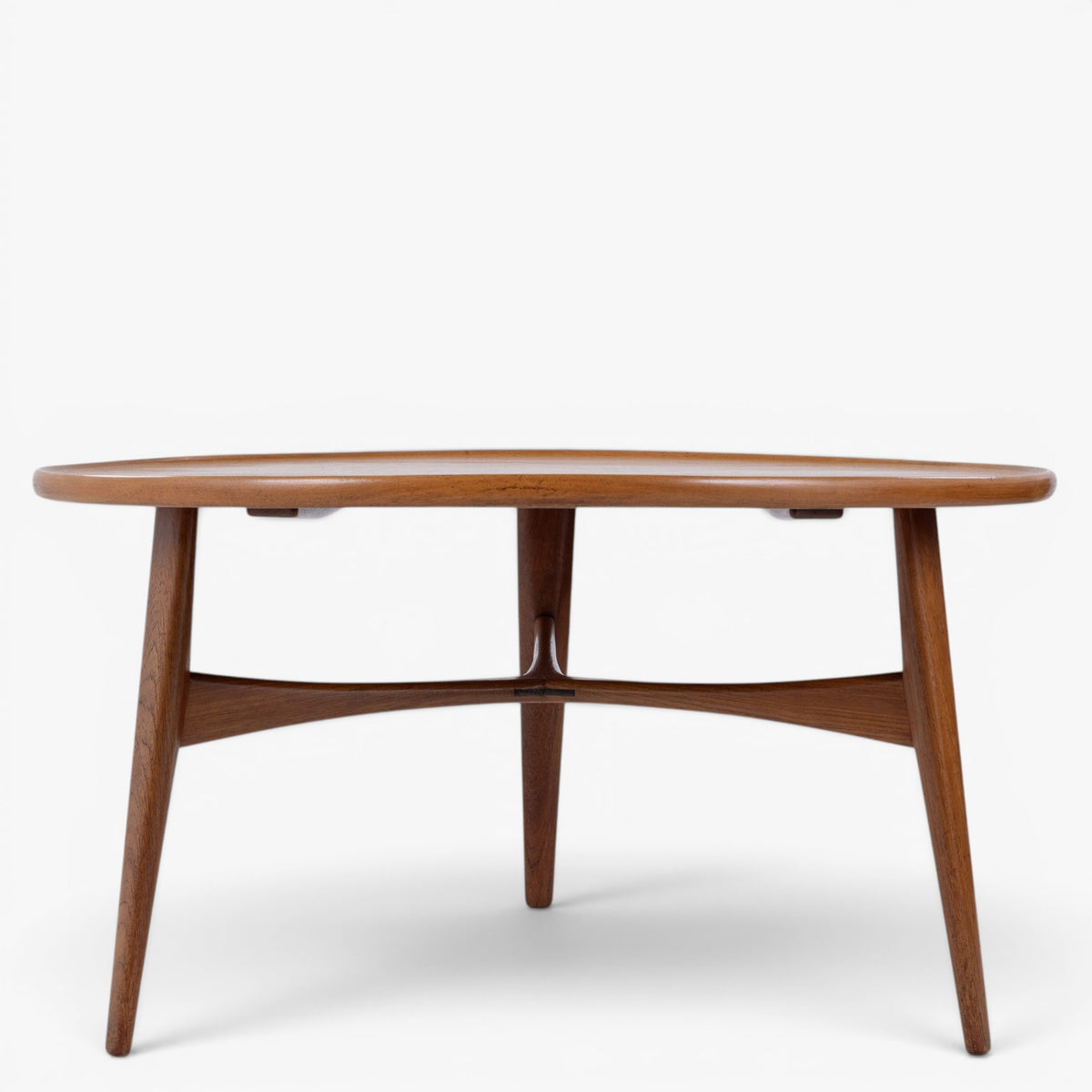 Rundt sofabord i teak
