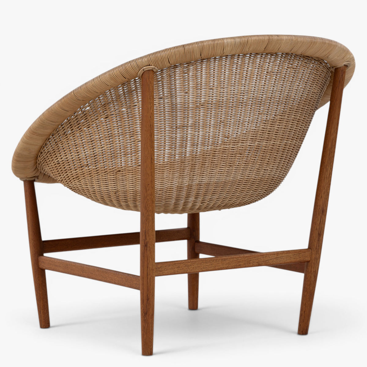 Easy chair in teak