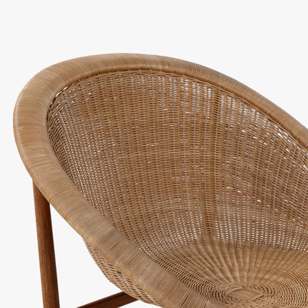 Easy chair in teak