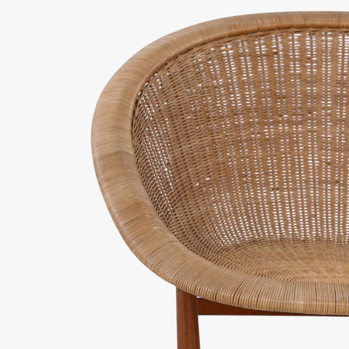 Easy chair in teak