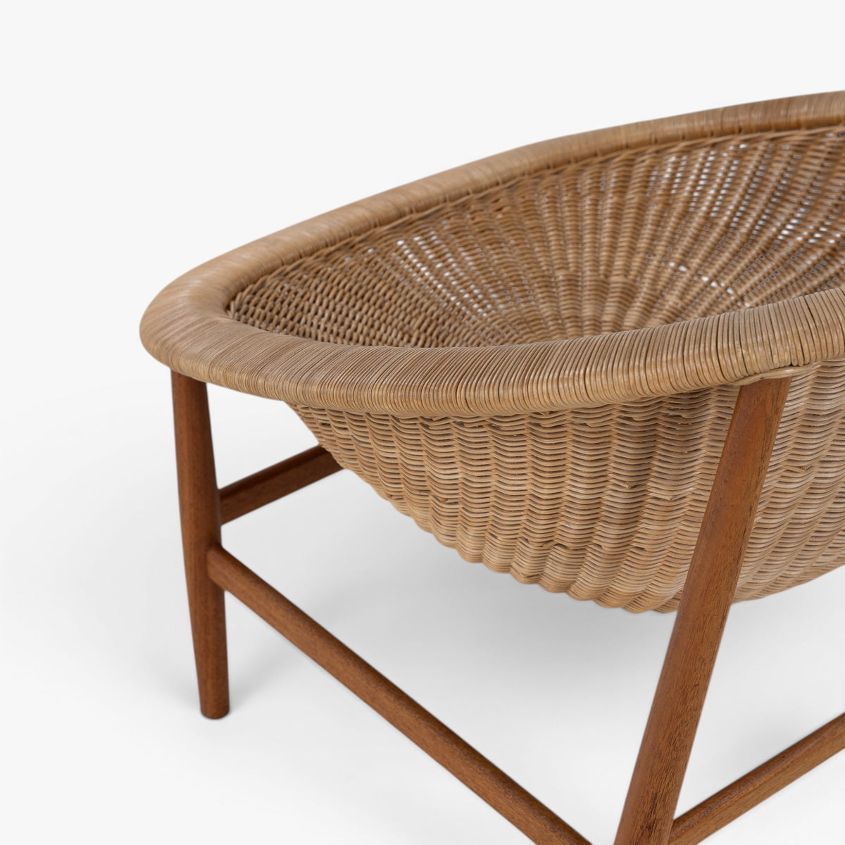 Easy chair in teak