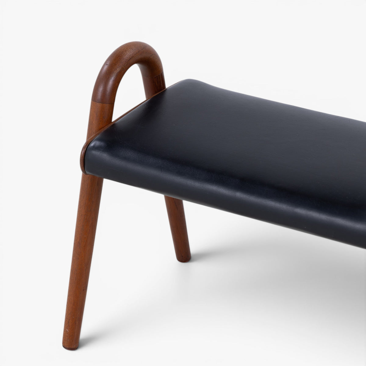 Stool in teak