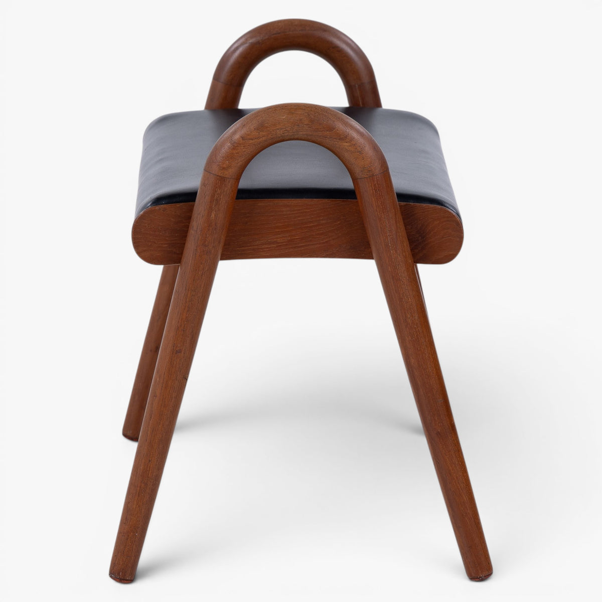Stool in teak