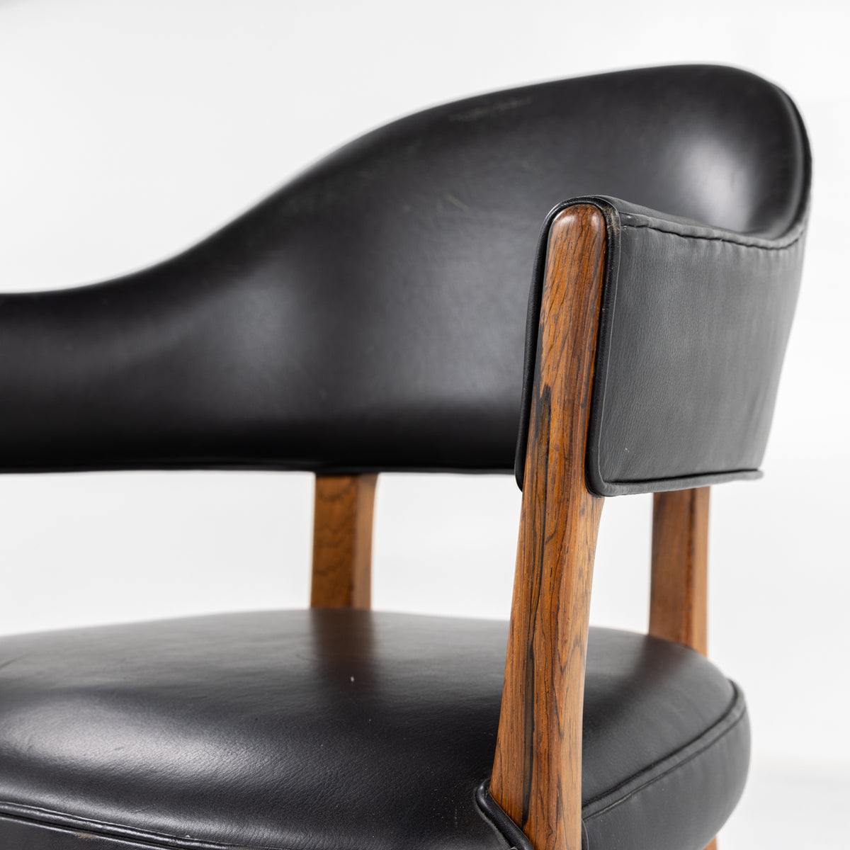 Armchair in Brazilian rosewood