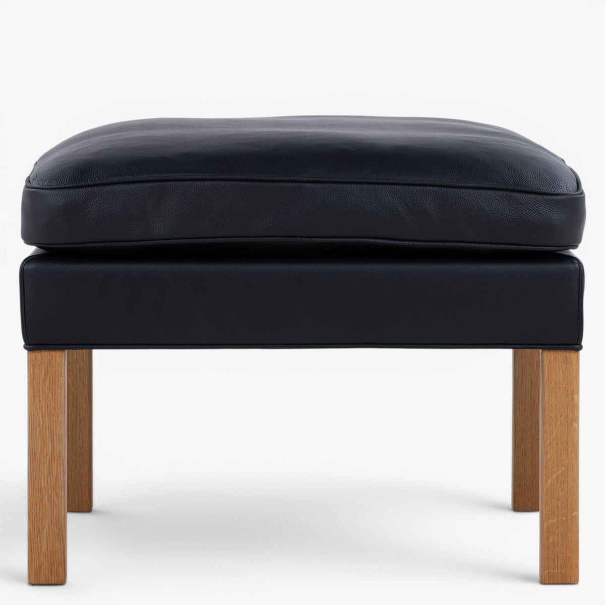 BM 2202 - Stool in black leather