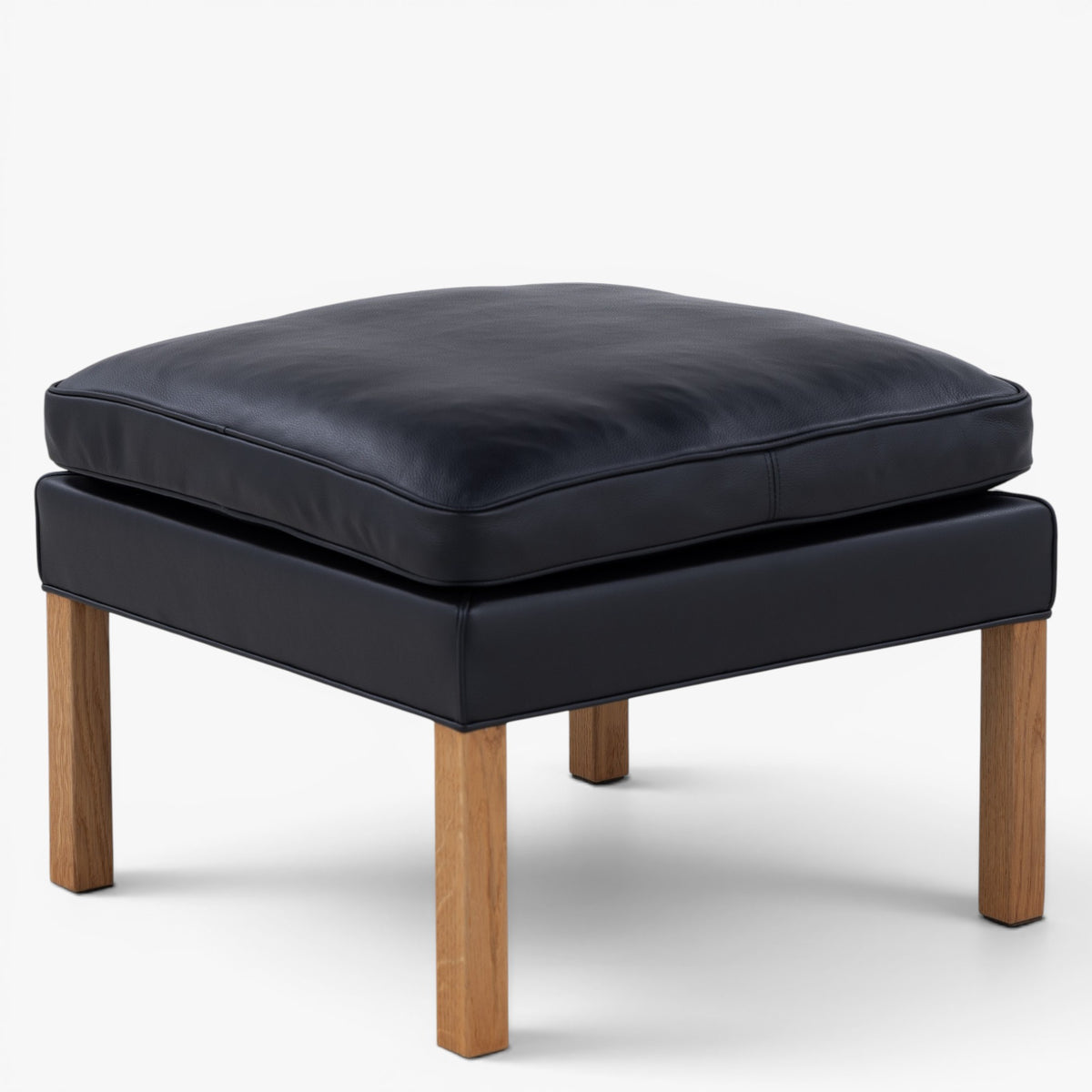 BM 2202 - Stool in black leather