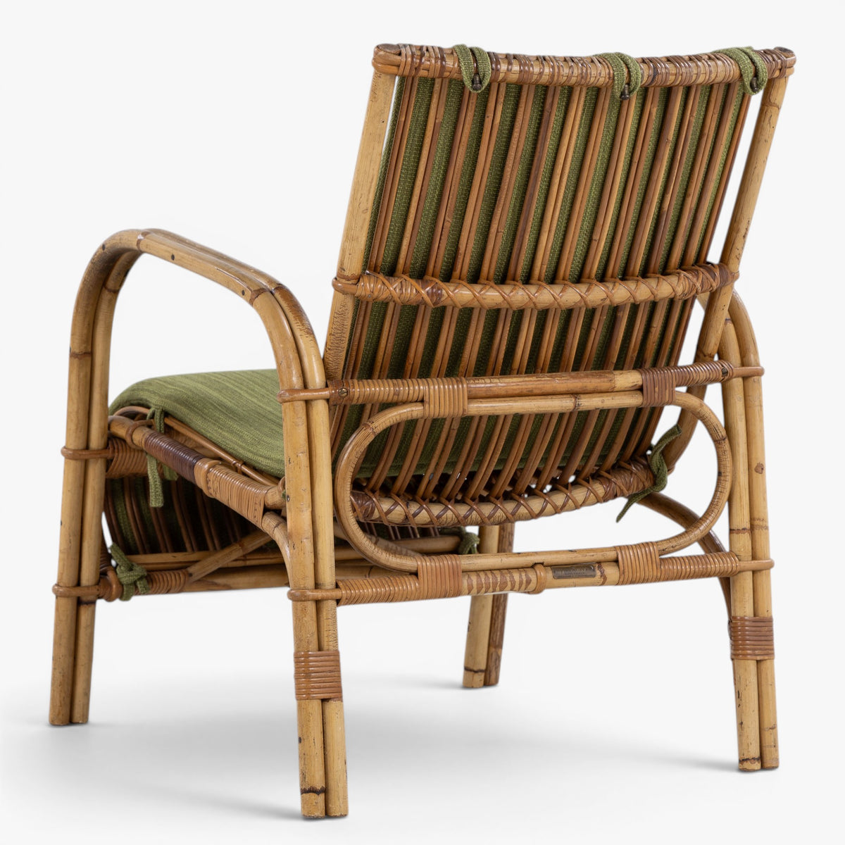 Easy chair in bamboo