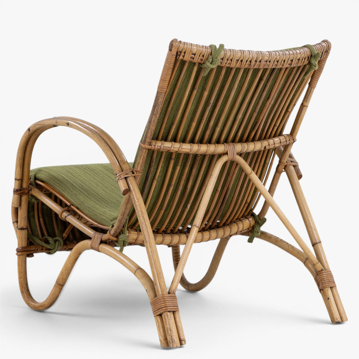 Easy chair in bamboo