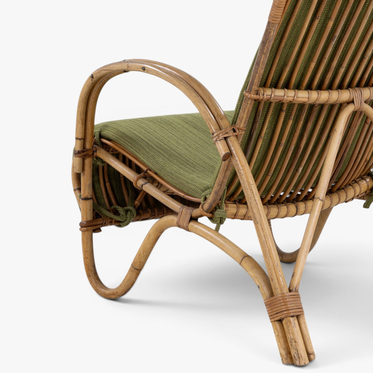 Easy chair in bamboo