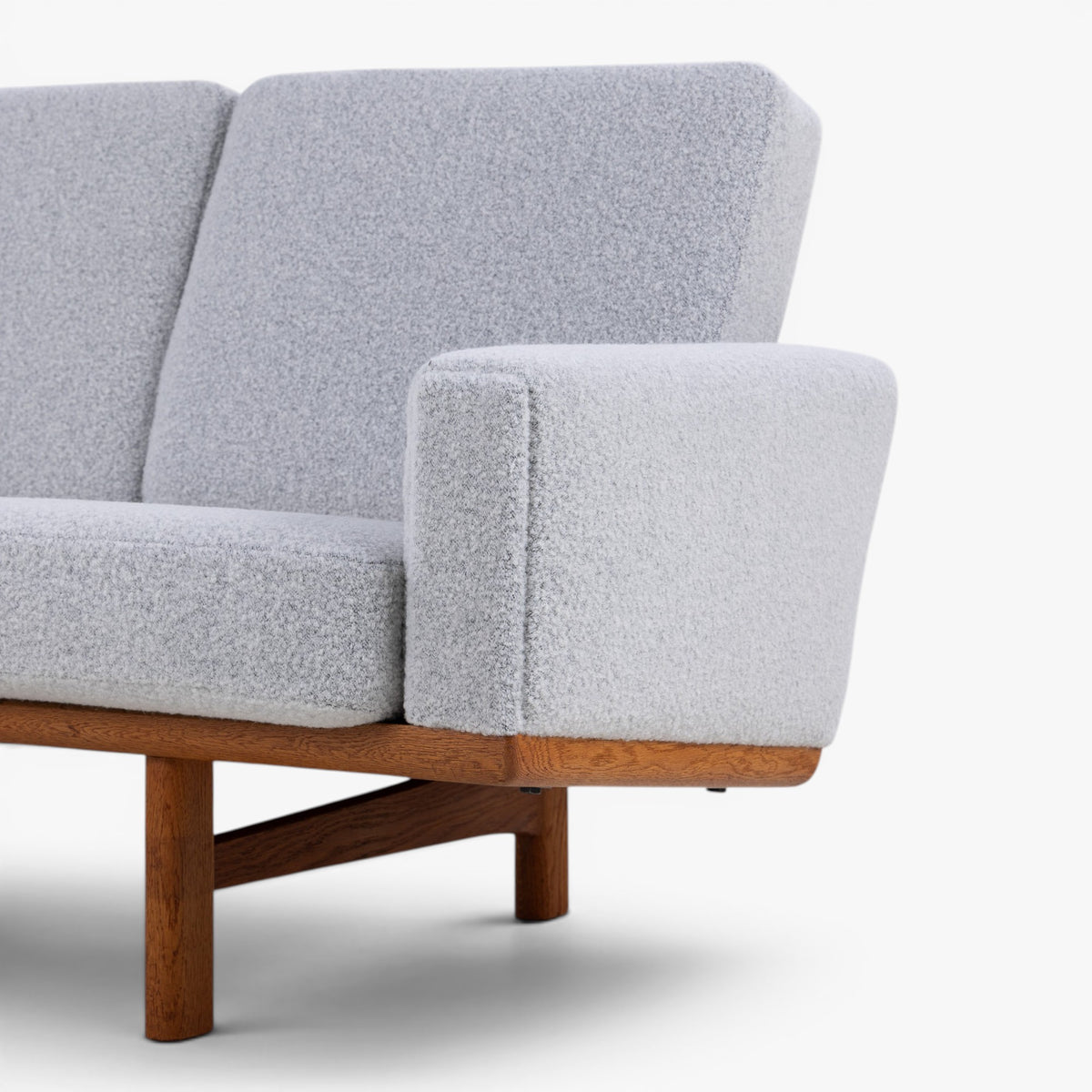 GE 236/3 - 3 seater sofa in oak