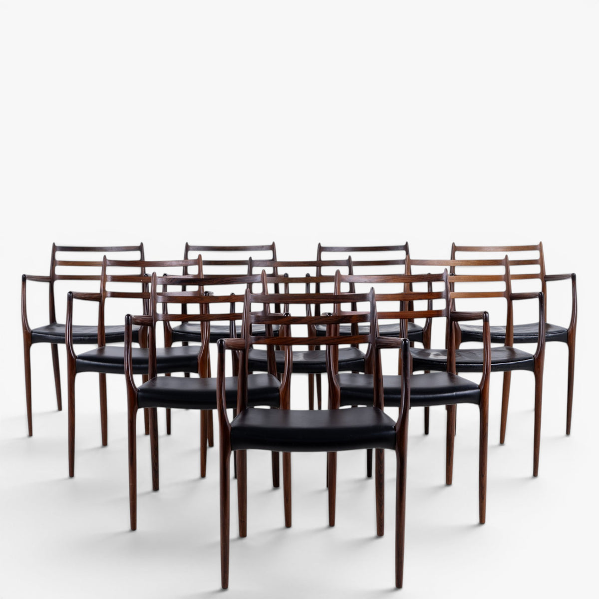NO 62 - Set of 10 armchairs in Rio rosewood