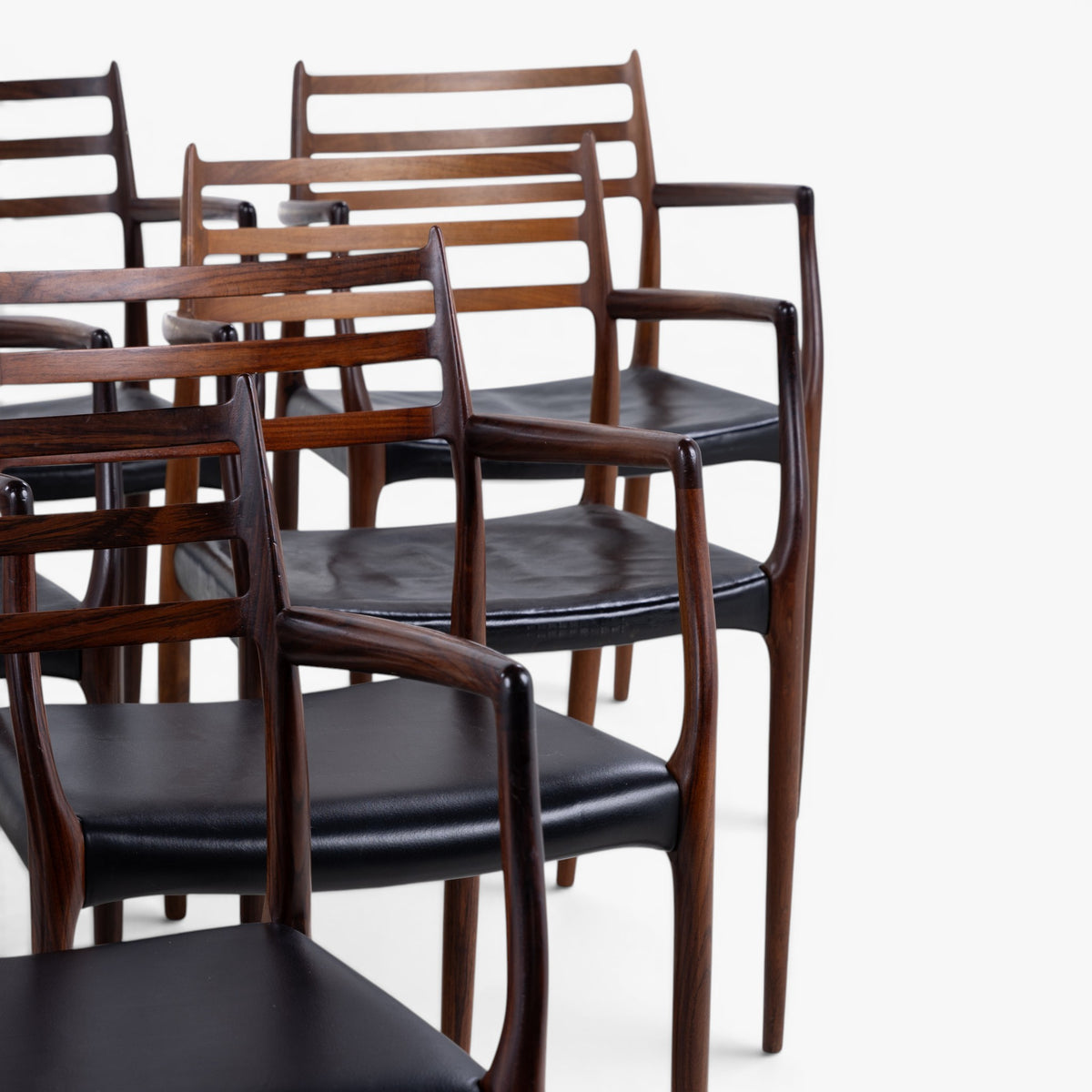 NO 62 - Set of 10 armchairs in Rio rosewood