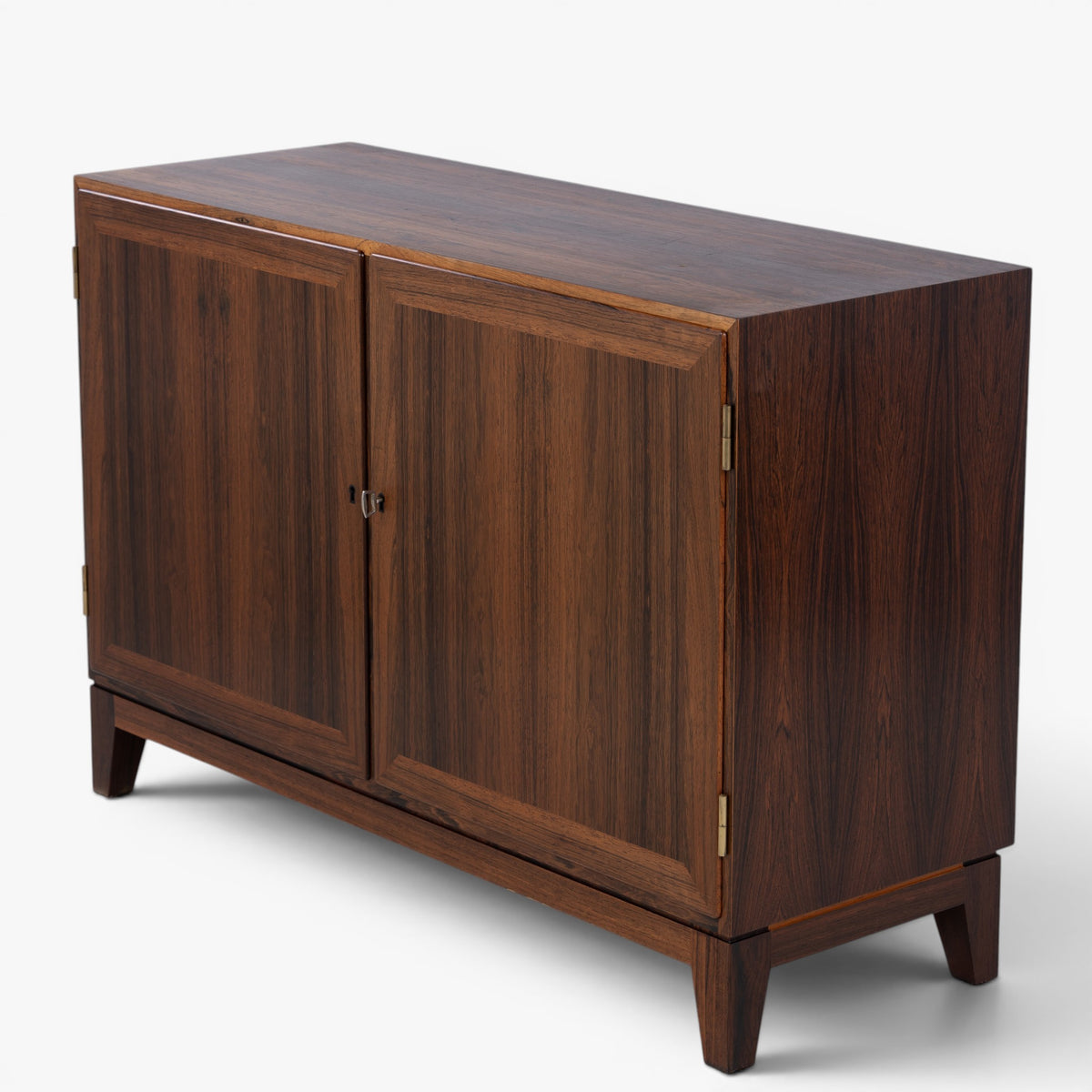 Cabinet in rosewood
