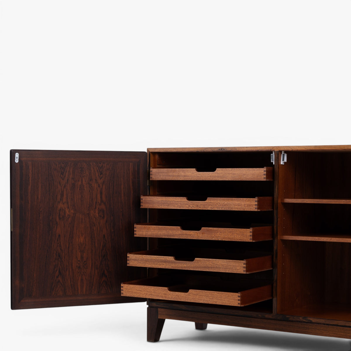 Cabinet in rosewood