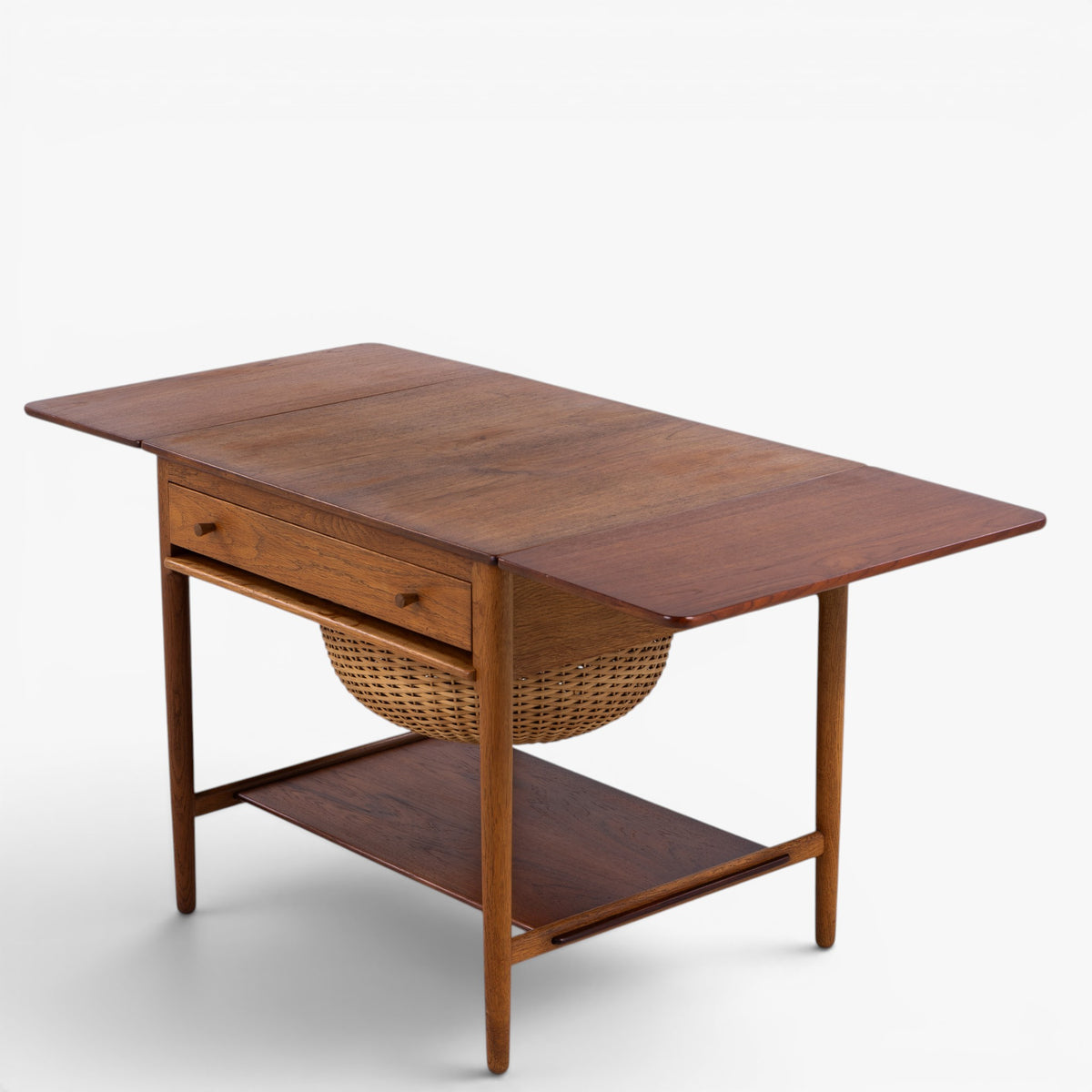AT 33 - Sewing table in teak