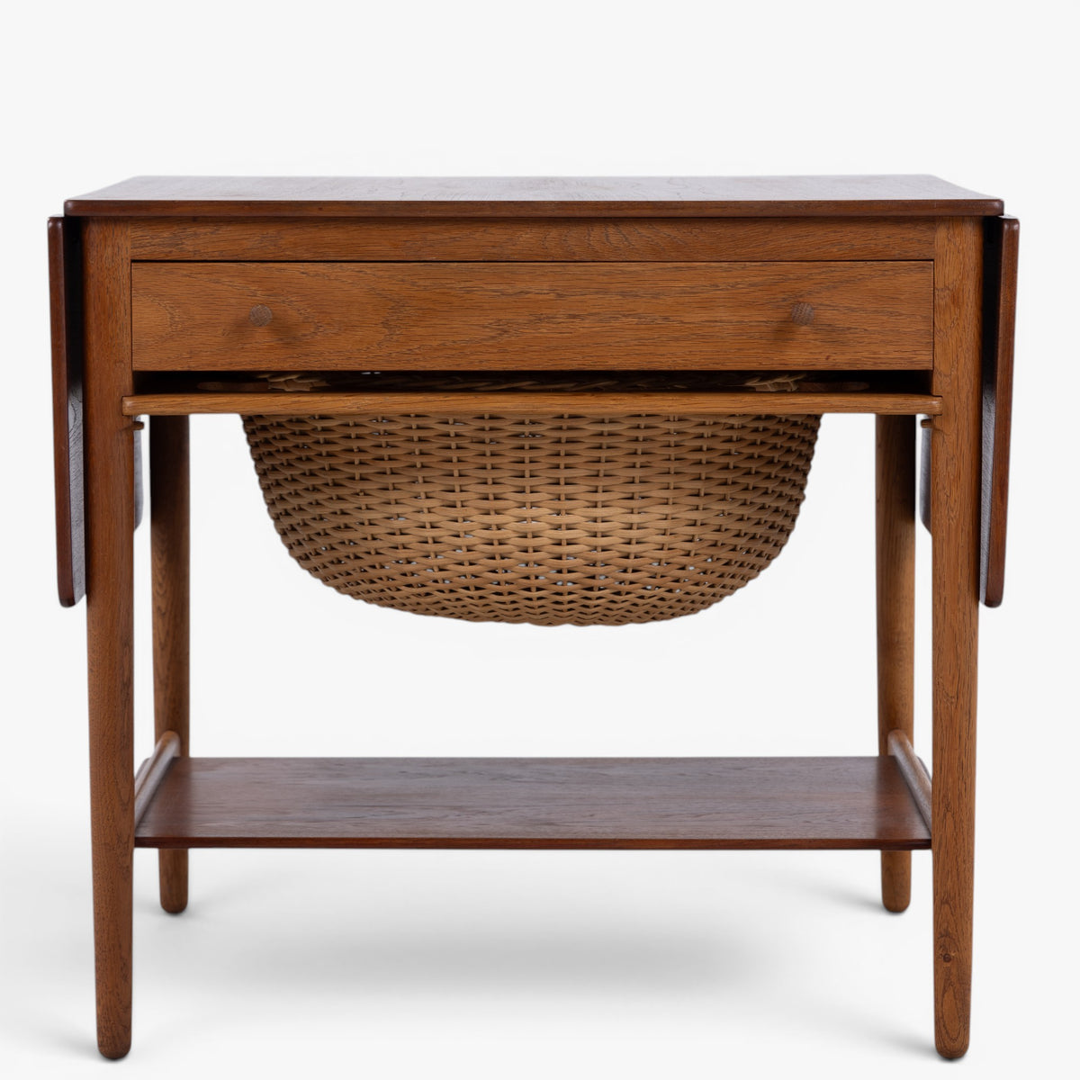 AT 33 - Sewing table in teak