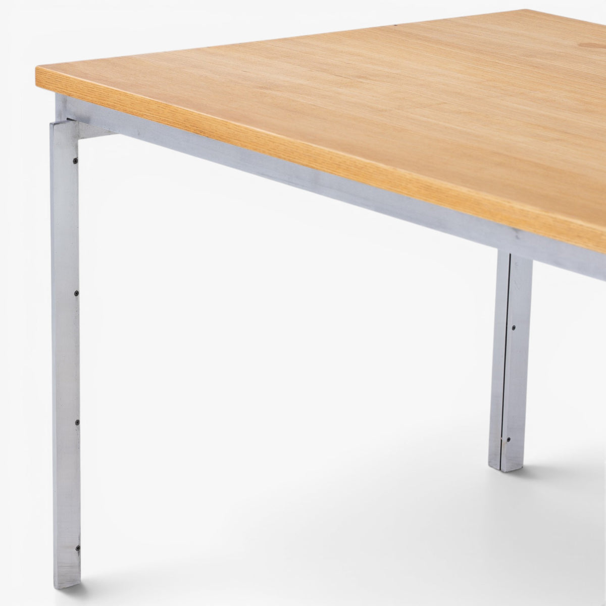 PK 53 - Desk in ash