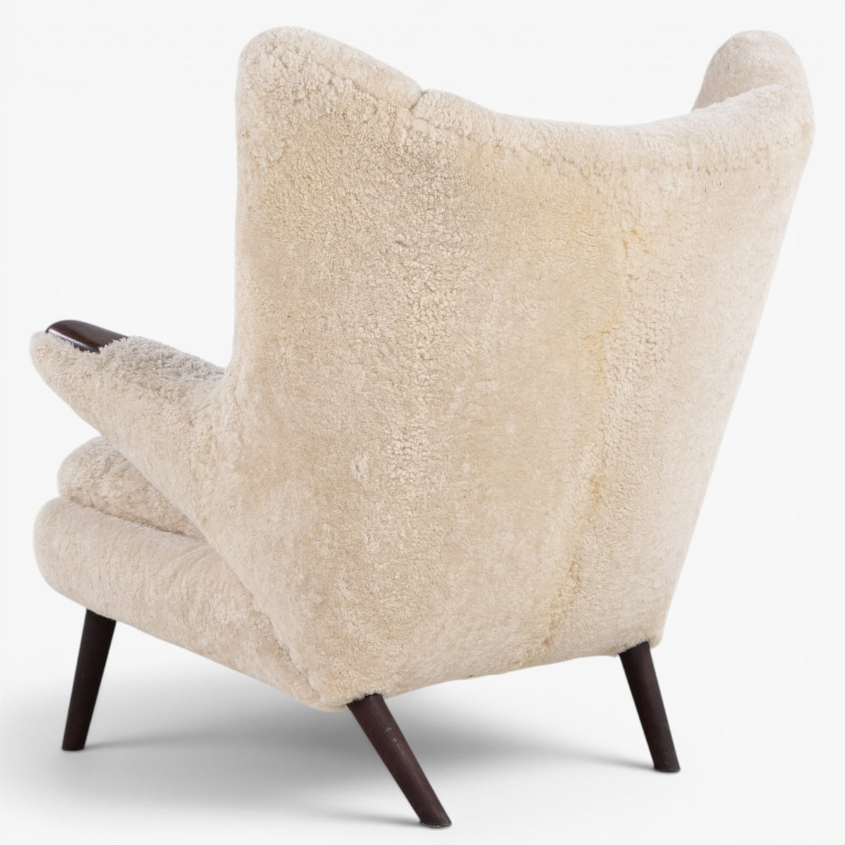 AP 19 - Papa Bear Chair in lambskin
