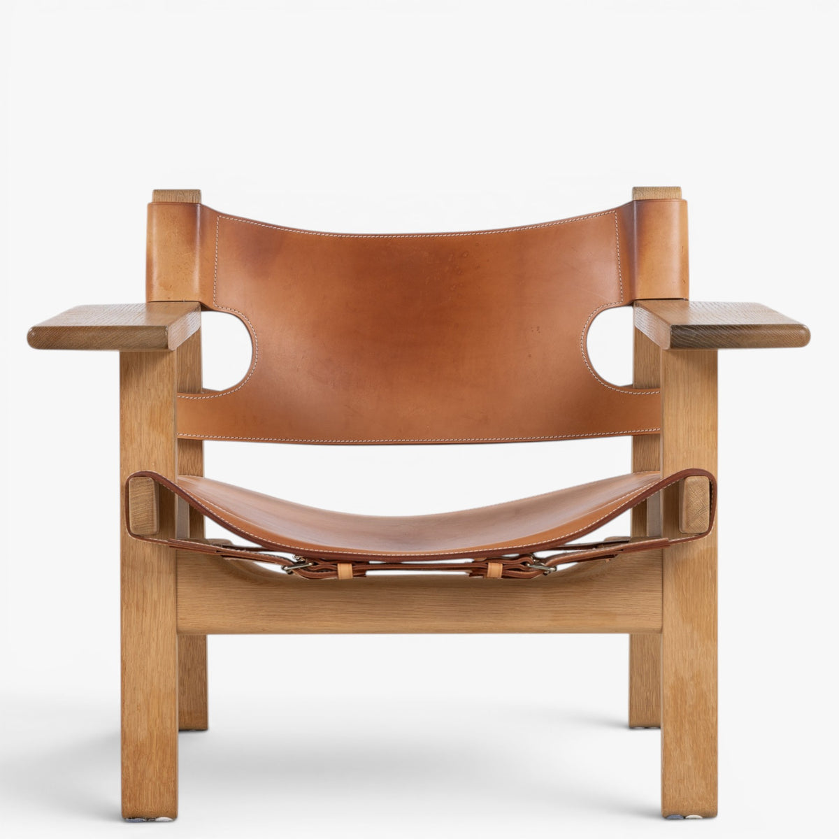 BM 2226 - 'The Spanish Chair' in oak