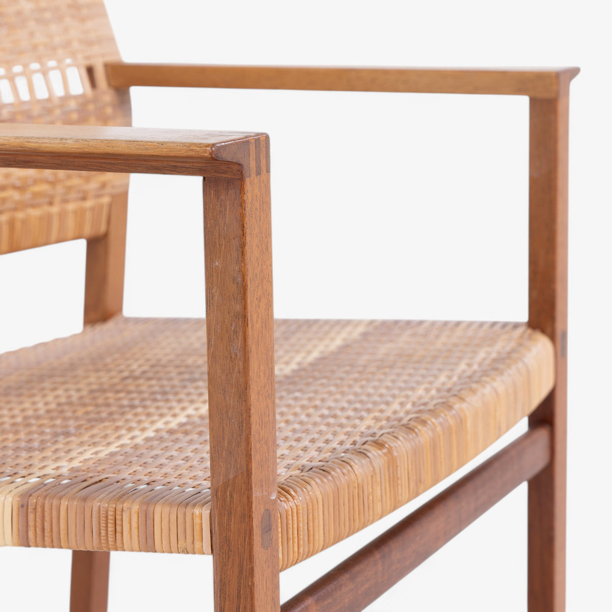 BM 62 - Armchair in mahogany