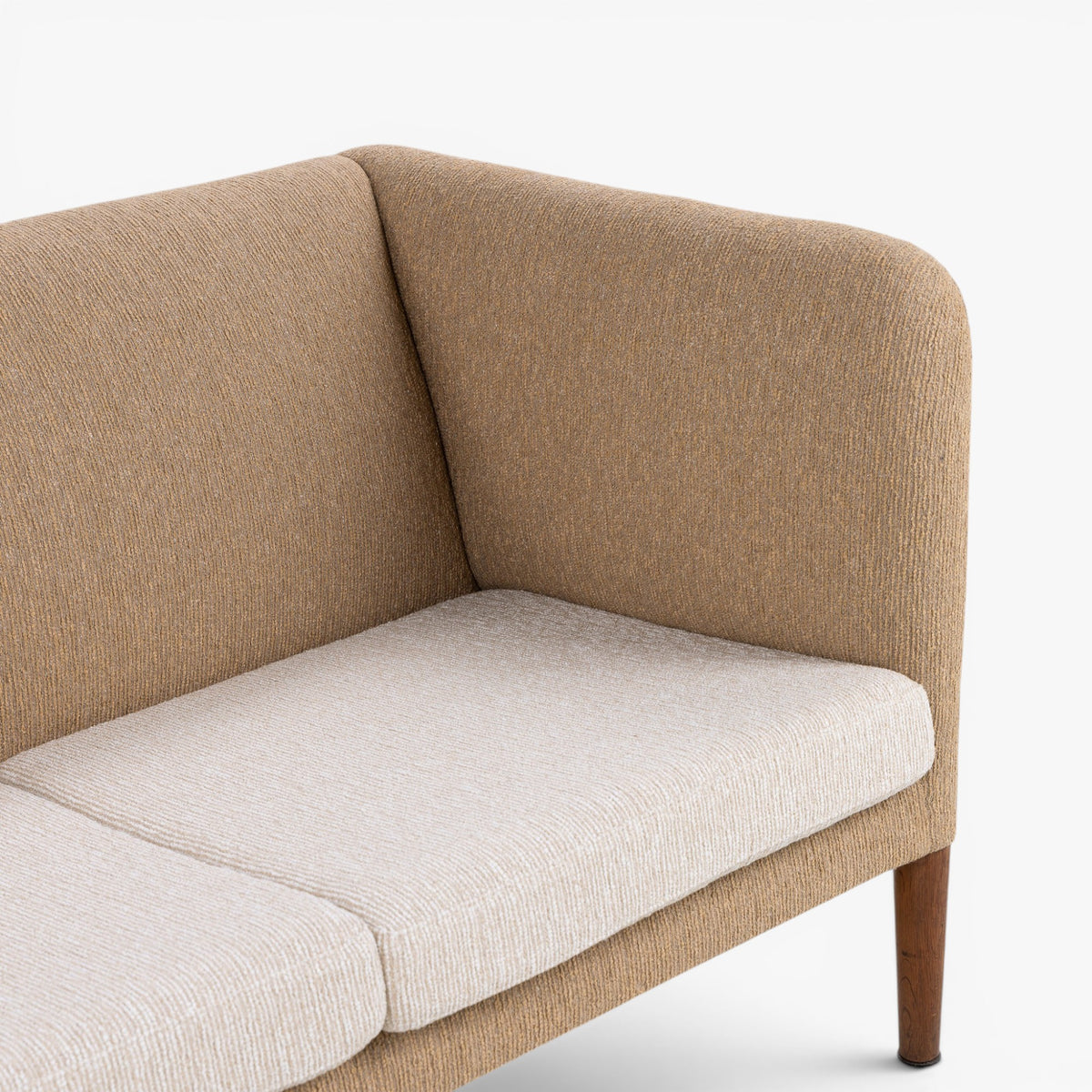 AP 18 - 3 seater sofa in textile