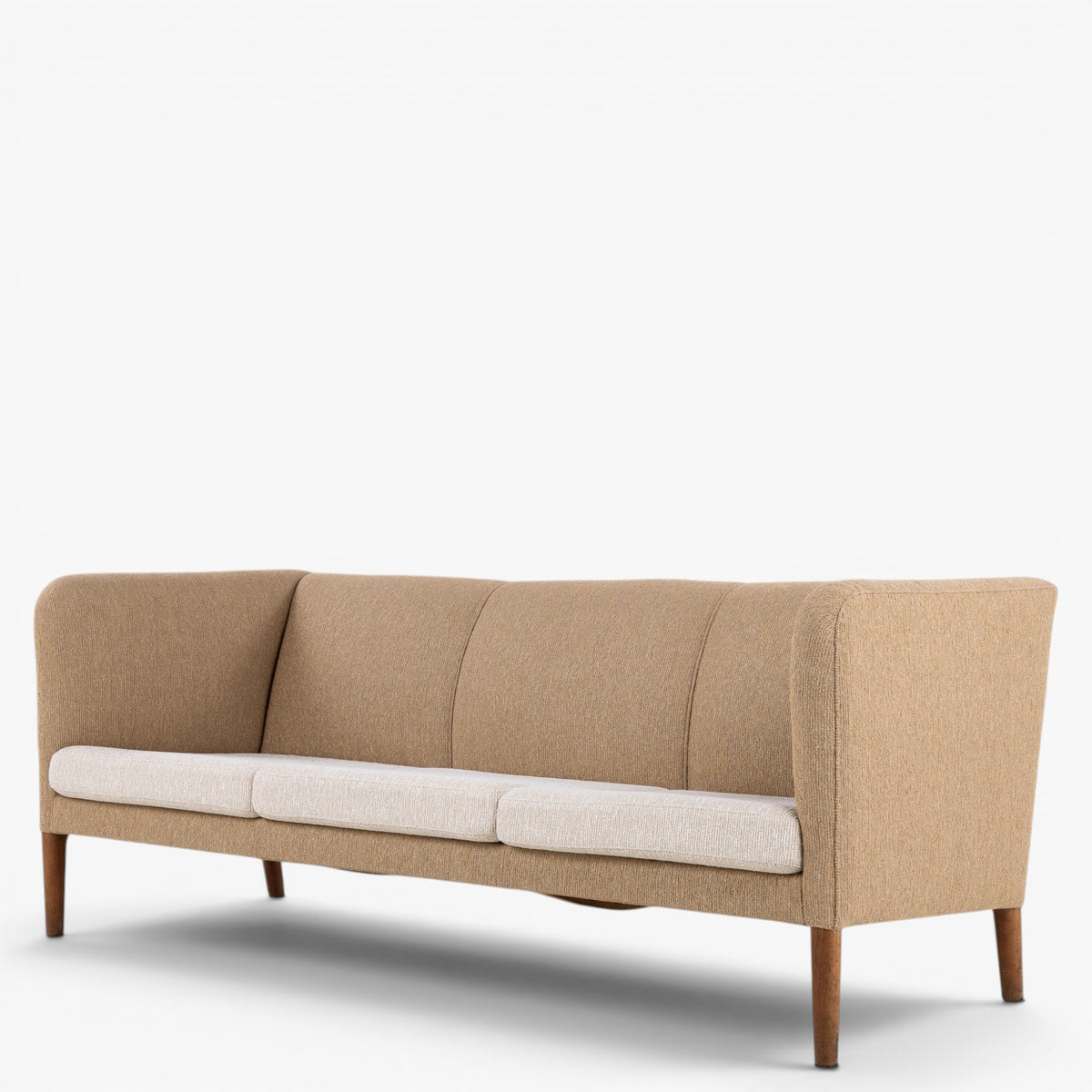AP 18 - 3 seater sofa in textile