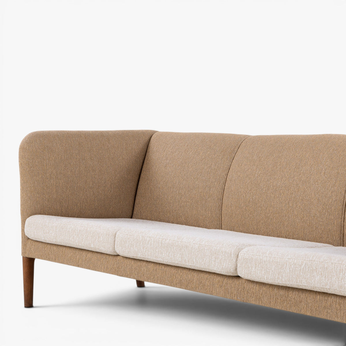 AP 18 - 3 seater sofa in textile