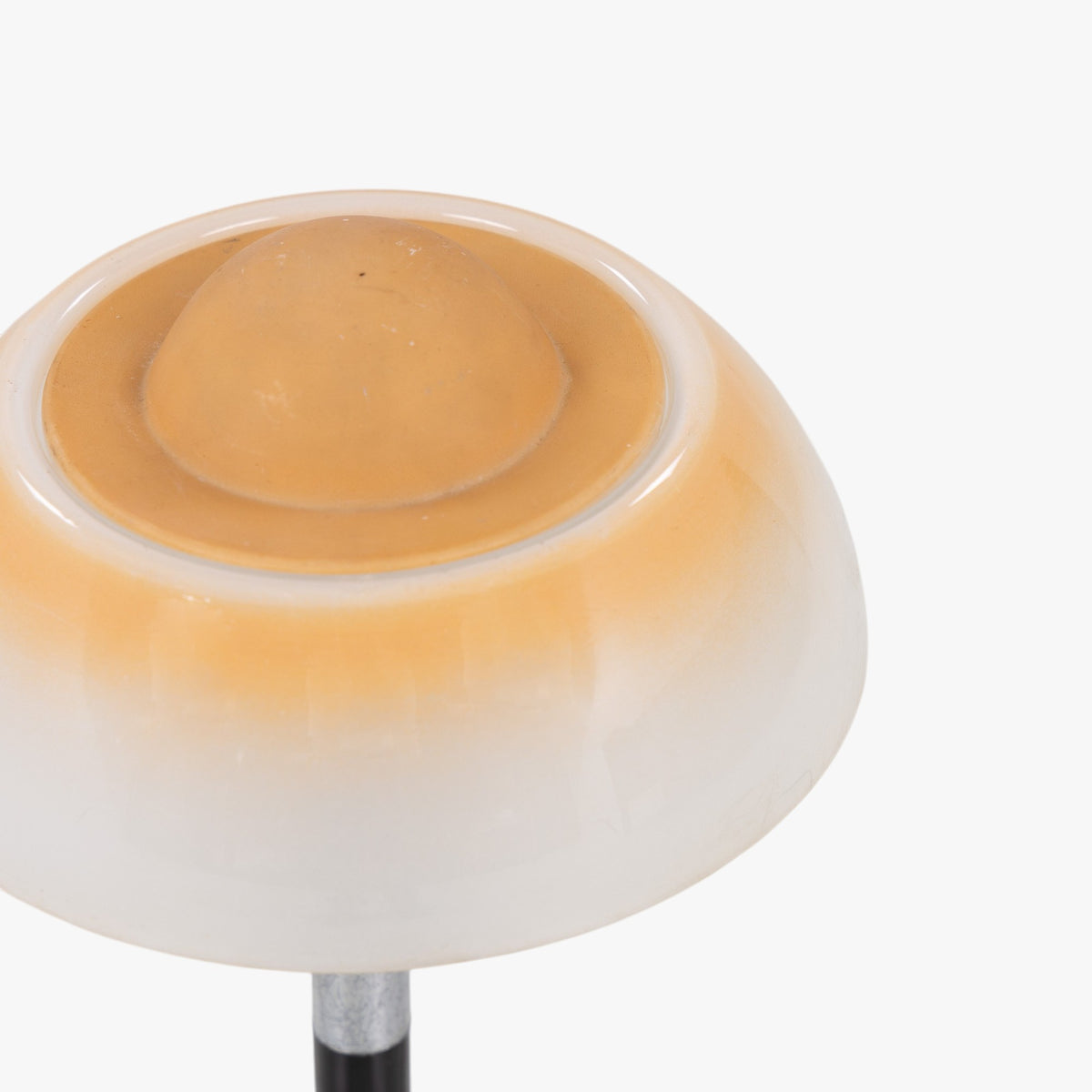 Table lamp in metal