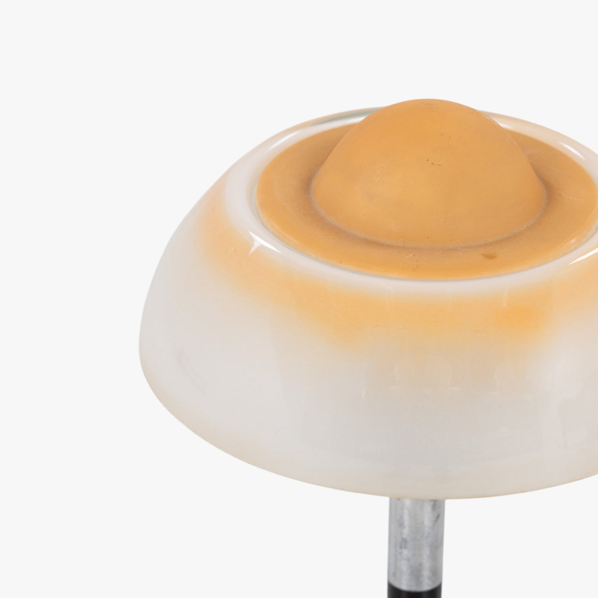 Table lamp in metal