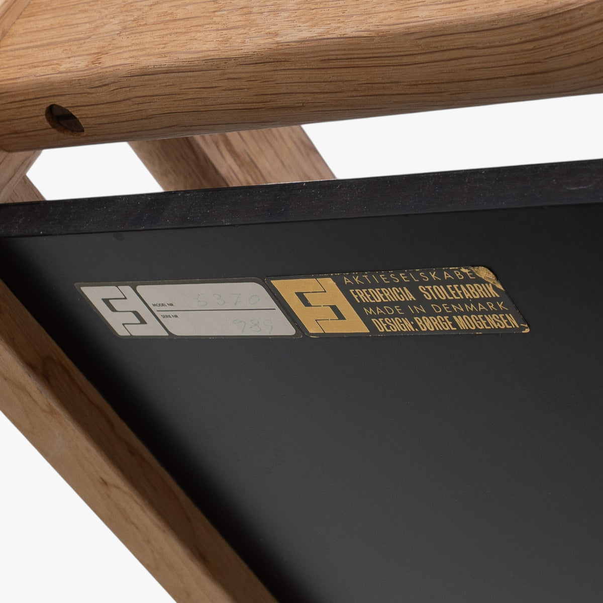 BM 5370 - Serving trolley in oak