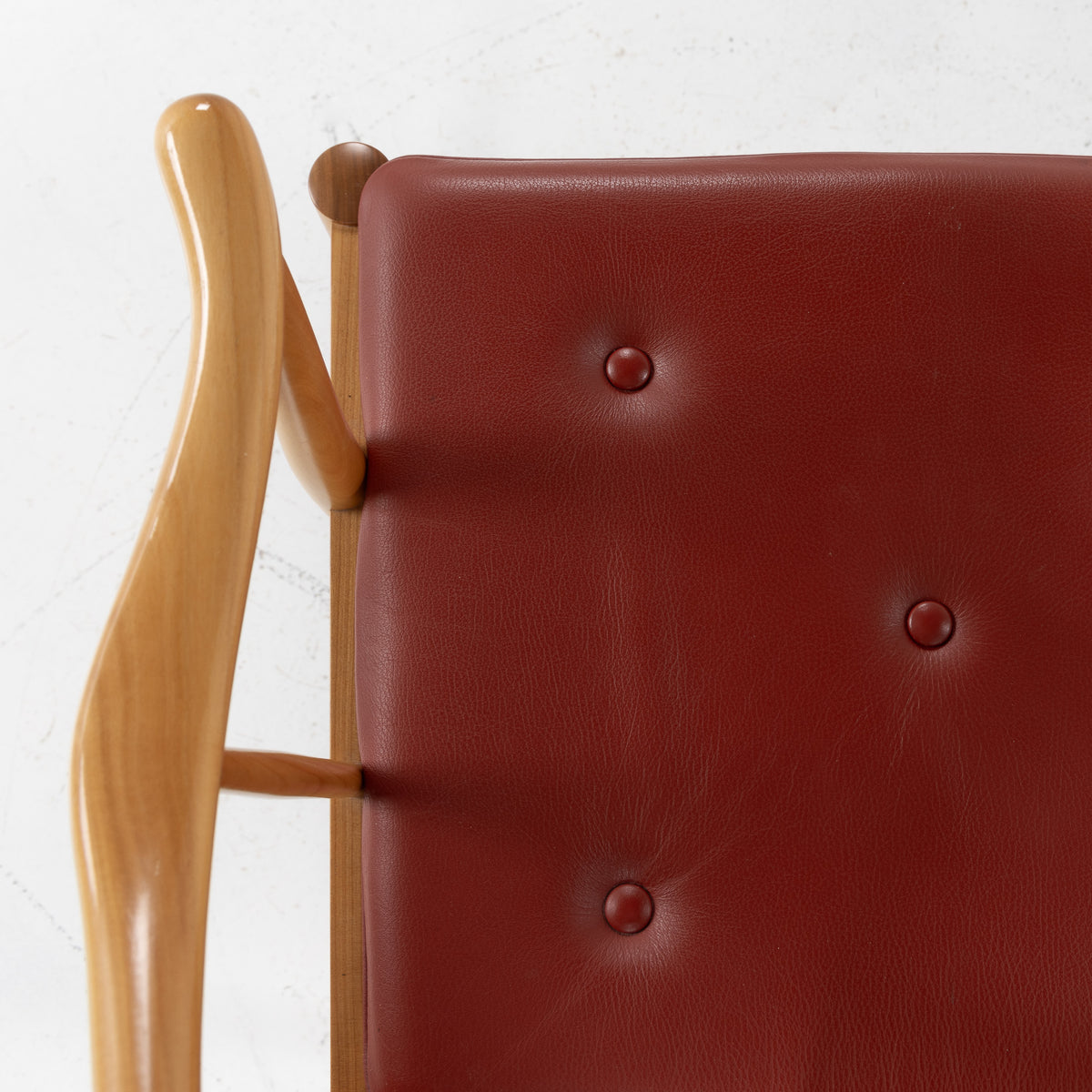FH 4283 - China chair in cherry