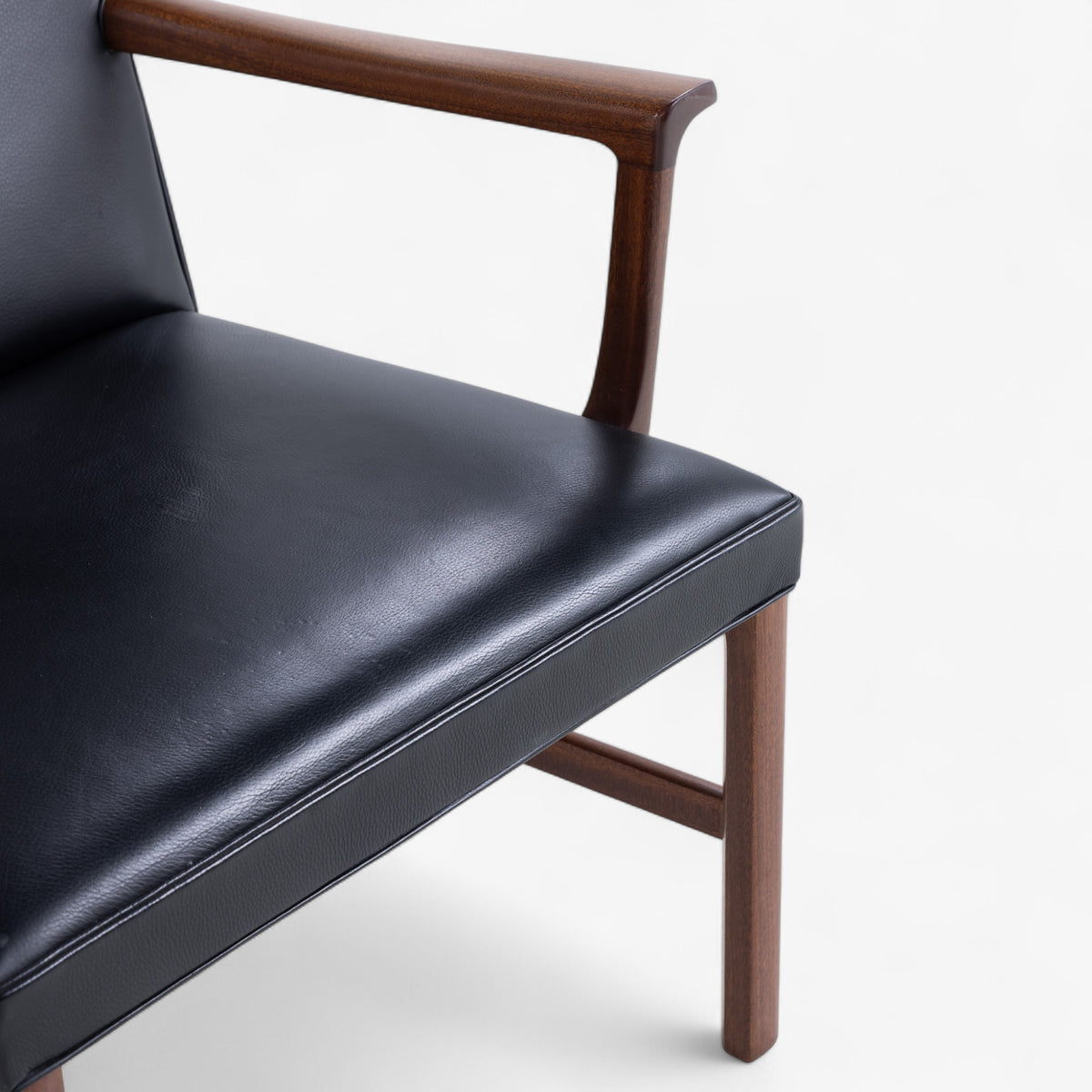 Armchair in mahogany