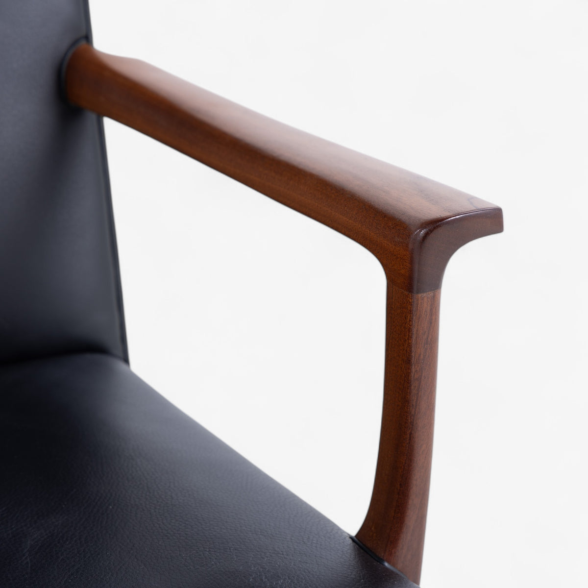 Armchair in mahogany