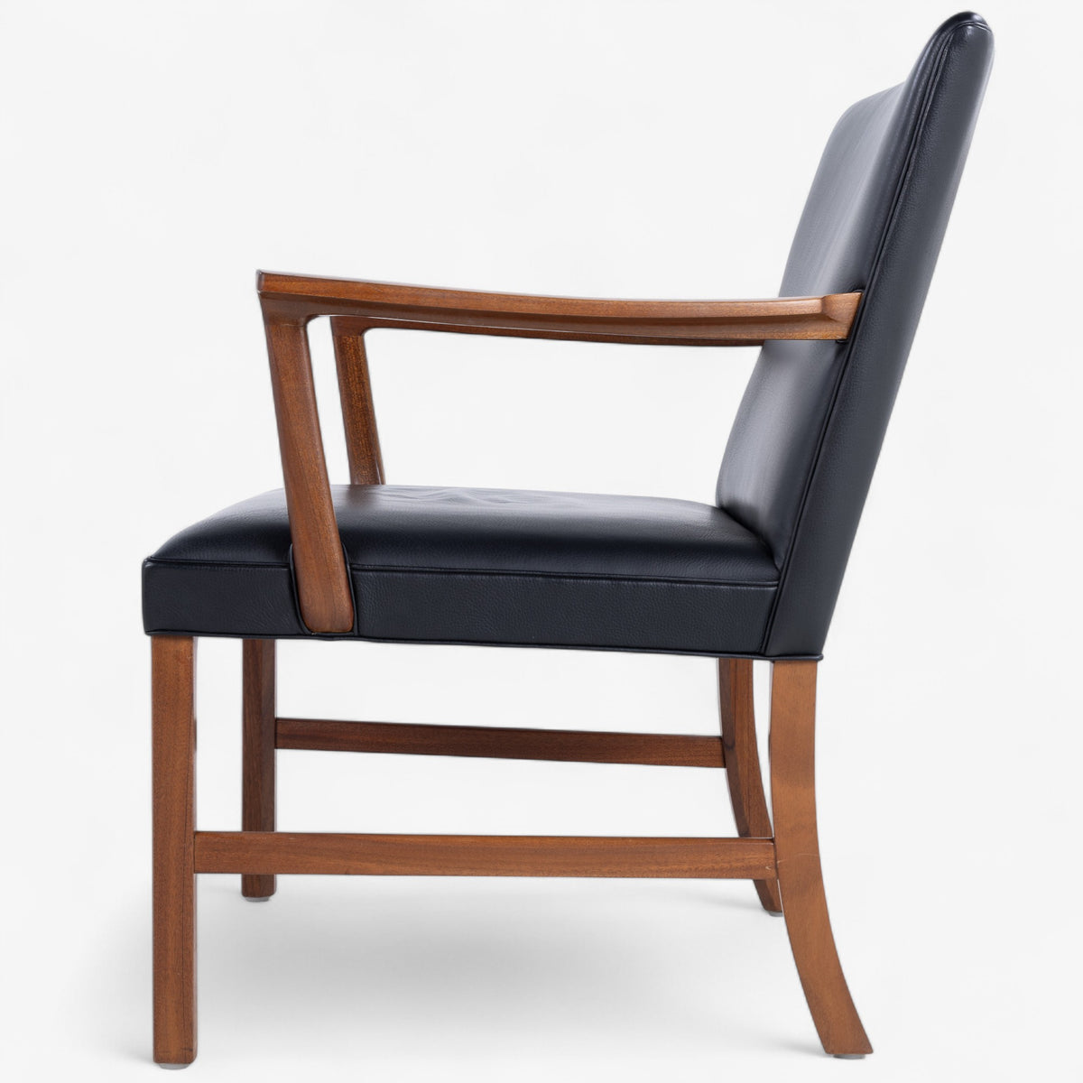 Armchair in mahogany