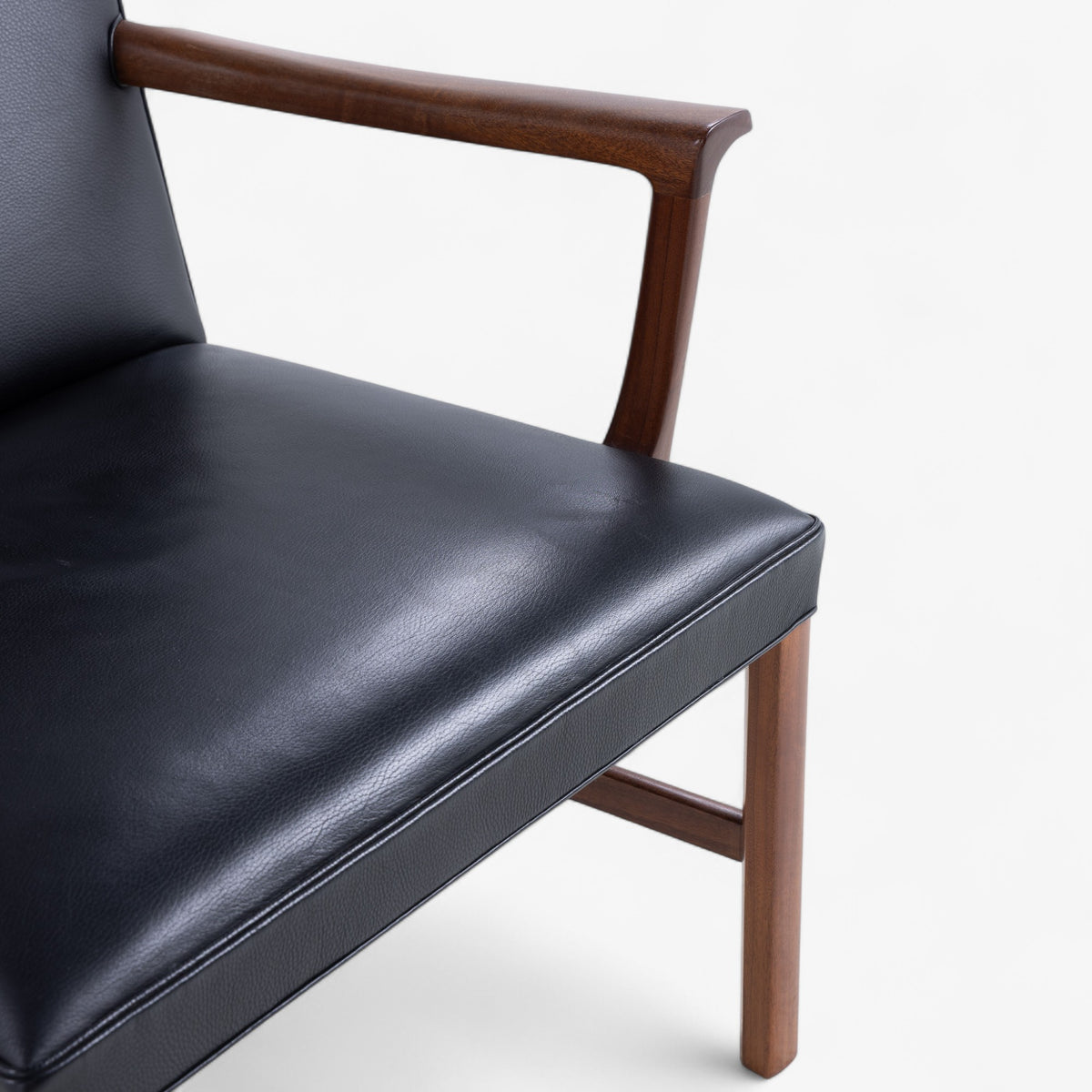 Armchair in mahogany