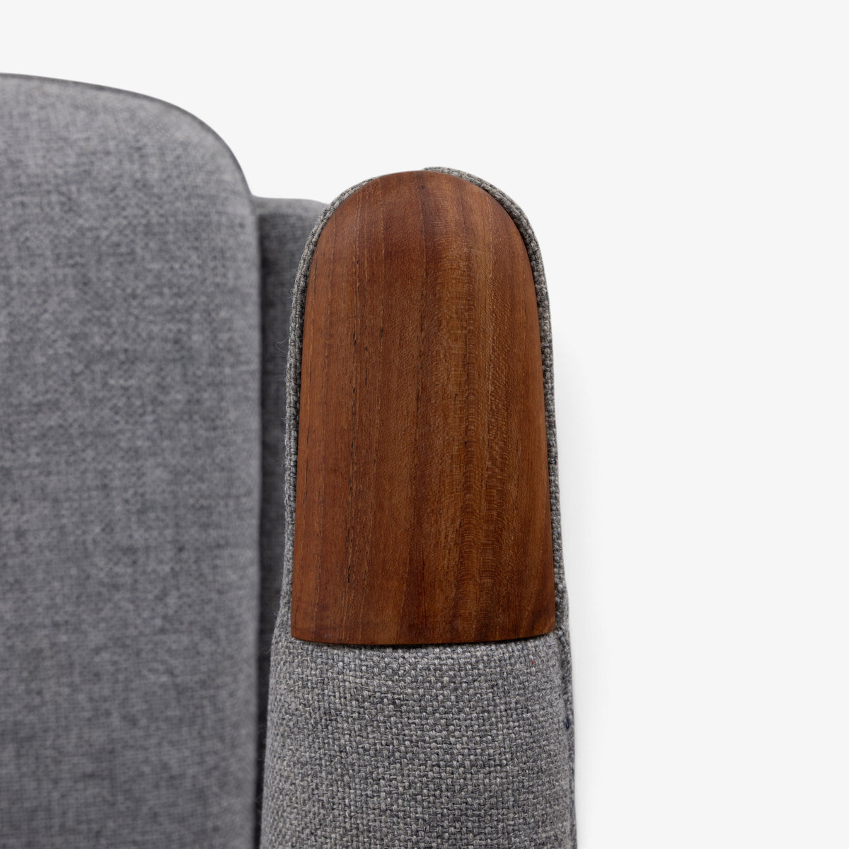 AP 19 - Papa bear chair in grey textile