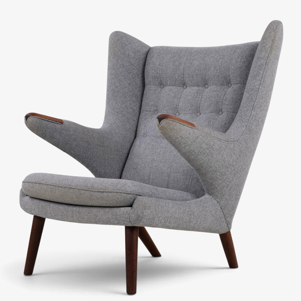 AP 19 - Papa bear chair in grey textile