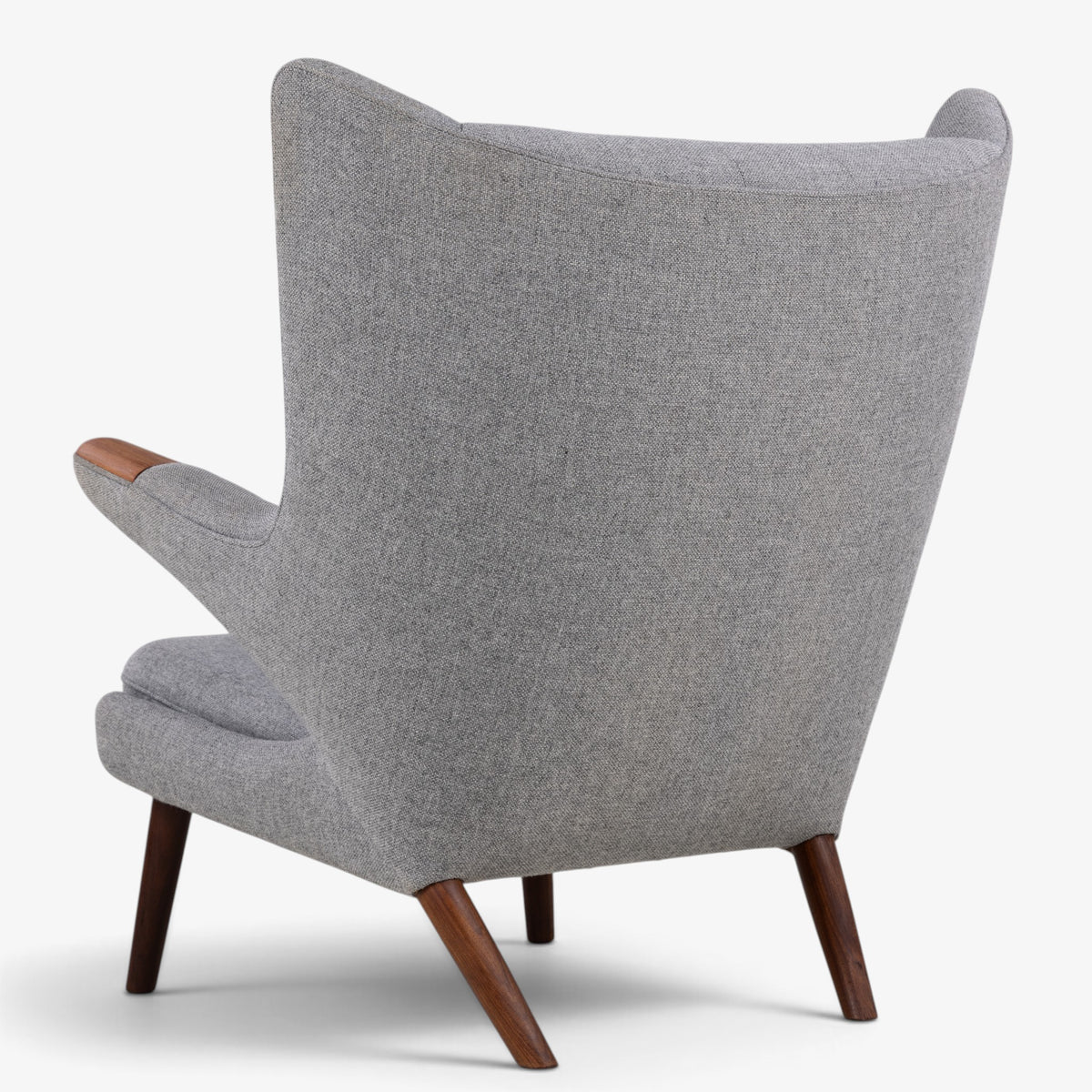 AP 19 - Papa bear chair in grey textile