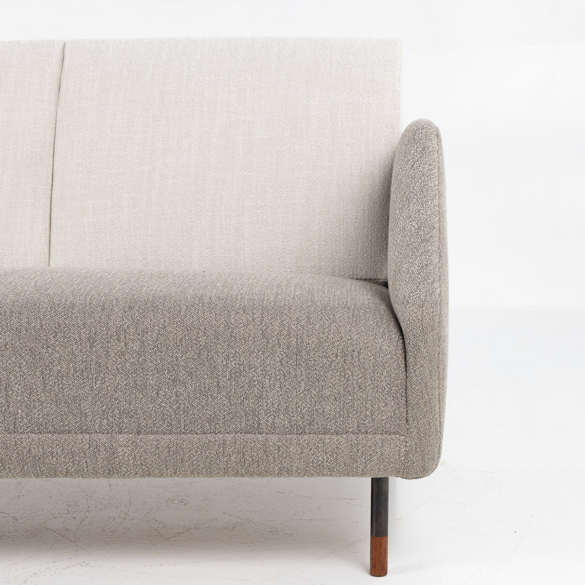 BO 77 - 3 pers. sofa i grå tekstil