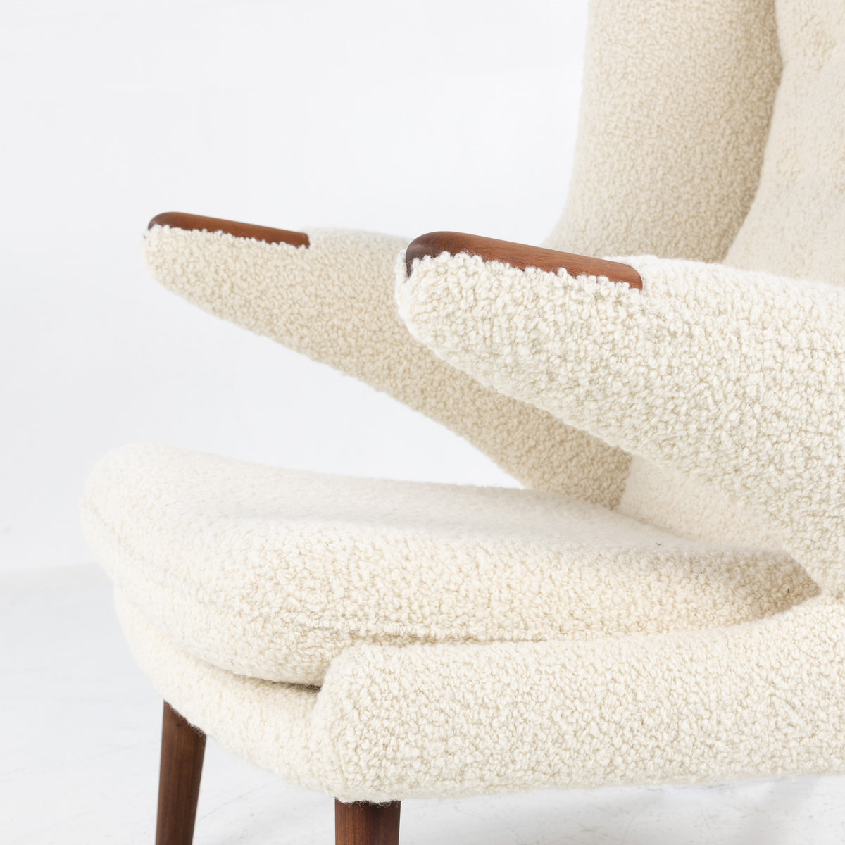 AP 19 - Papa Bear Chair in new textile