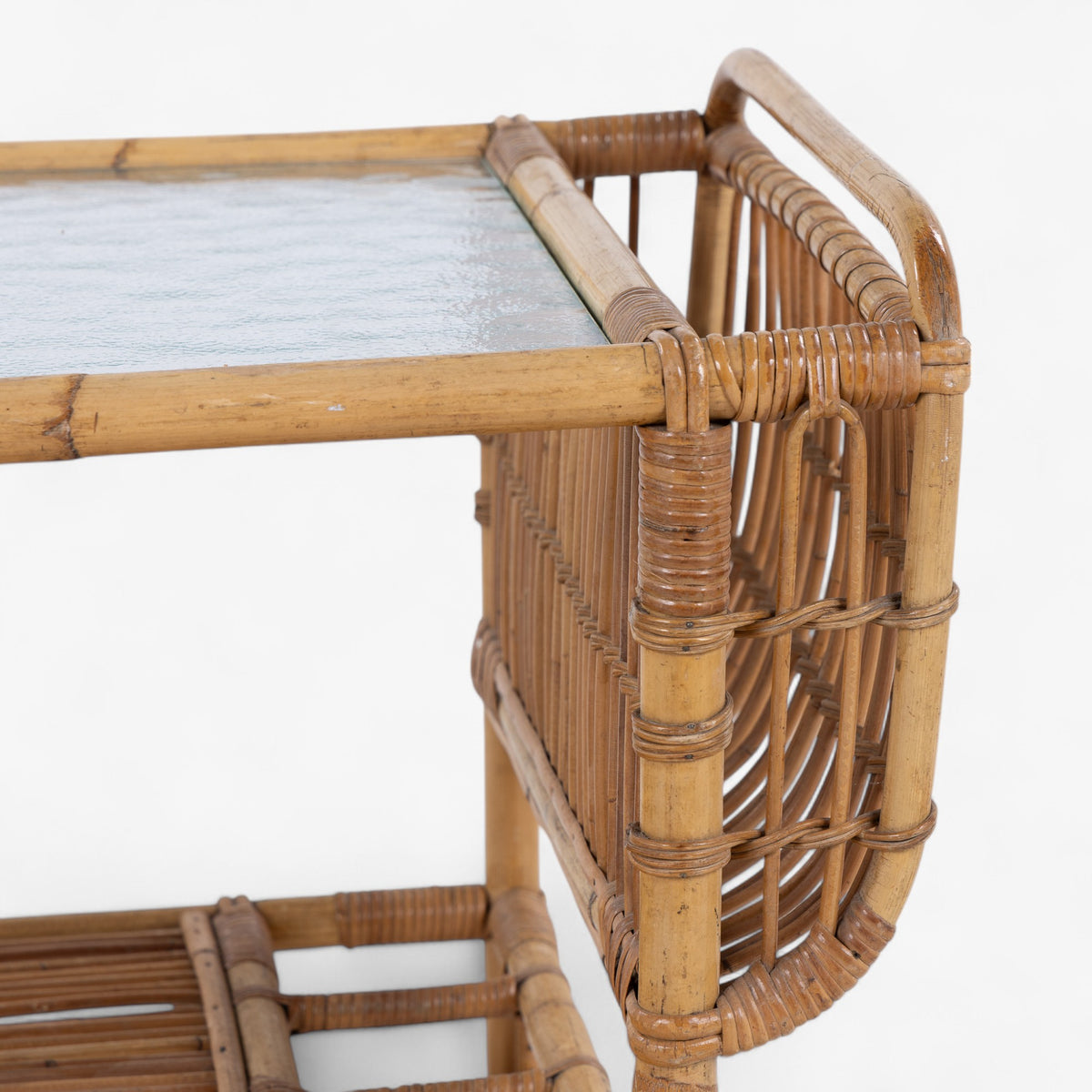 Serving table in bamboo