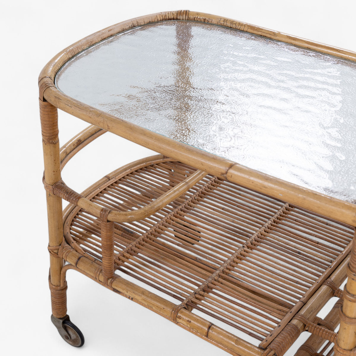 Serving table in bamboo