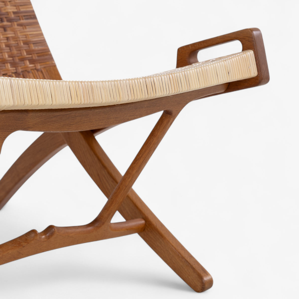 JH 512 - Fireplace Chair in oak