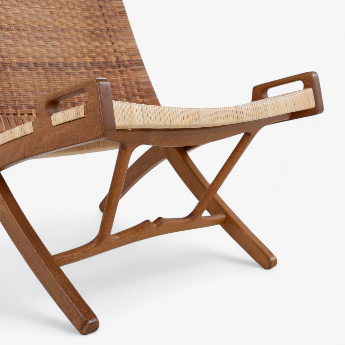 JH 512 - Fireplace Chair in oak